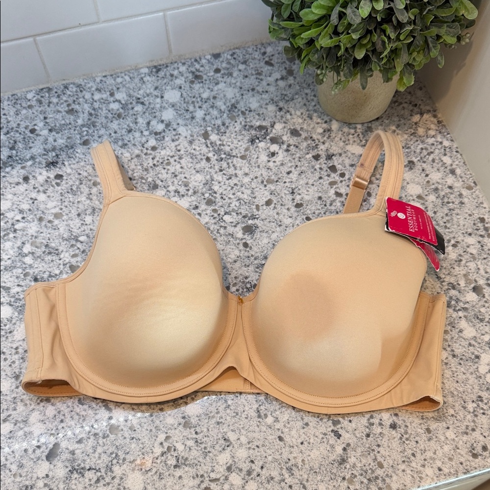 Essential Bodywear nude underwire bra New size 42E or 42 DD